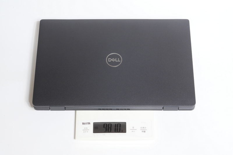 試用機の重量は実測で981gと最小構成重量は上回っていたが、それでも1kg切りを実現していた