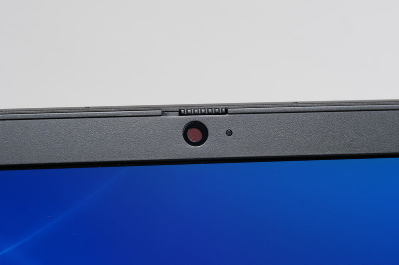 Webカメラにはプライバシーシャッターを搭載する