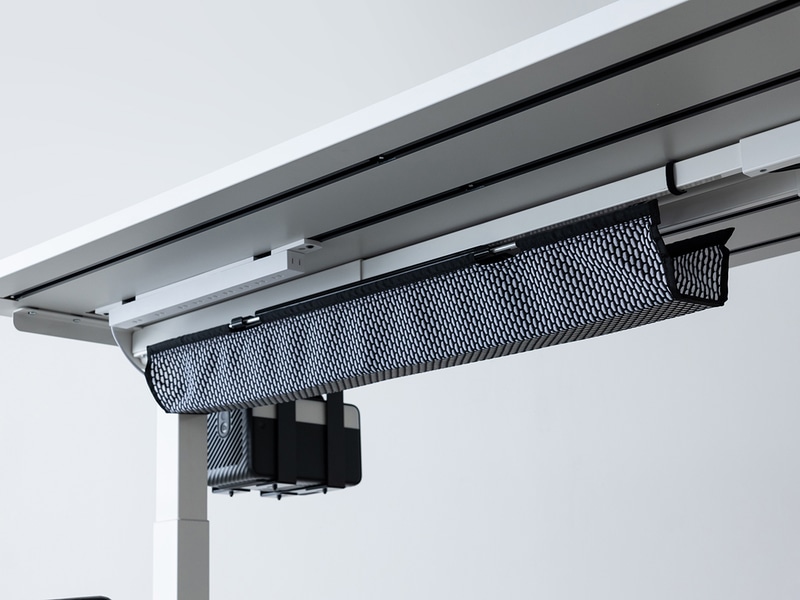 天板裏のレールでさまざまなモジュールを装着できる