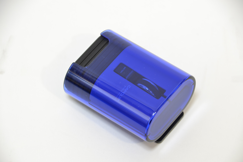 <a href="https://www.elecom.co.jp/products/M-CC2BRSBU.html" class="n" target="_blank">製品ページのURL</a><br>実売価格：2,000円前後●解像度：1,200dpi(50dpi刻み)●ボタン数：3●バッテリ：内蔵リチウムイオン電池●本体サイズ(幅×奥行き×高さ)：41.0×87.0×30.3mm(収納時は奥行き52.0mm)●重量：約40g●インターフェイス：Bluetooth 3.0 Class 2