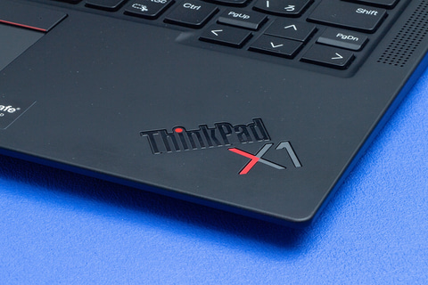 ThinkPad X1 Carbon Gen 10のカスタマイズについてあまり知られてい ...