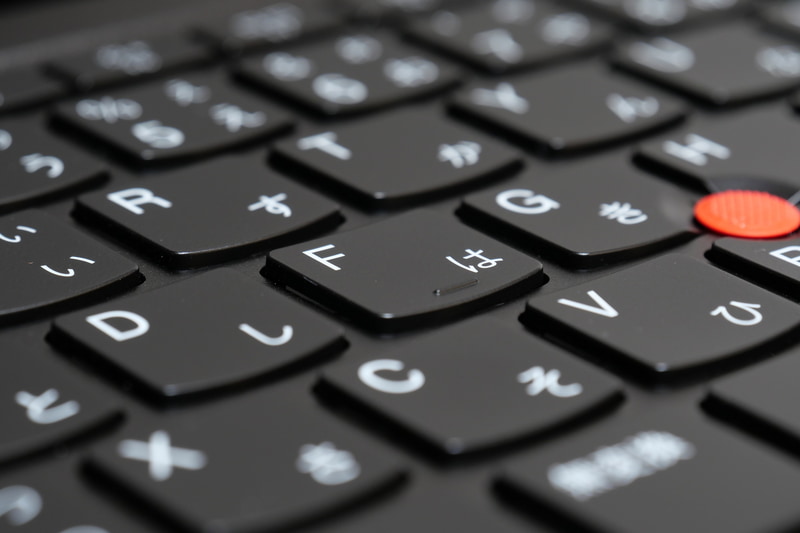 ストロークは1.35mmとやや浅いものの、打鍵感は非常に良好だ