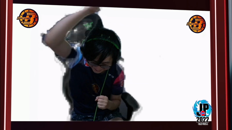 思わずカメラ越しにダンシングしてしまうふ～ど