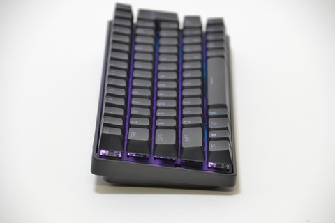 APEX PRO mini 美品　箱付き Amazon.co.jp: SteelSeries ゲーミングキーボード ミニサイズ