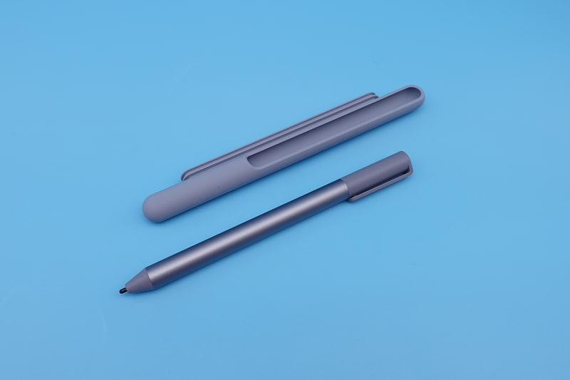 付属のペンとペンホルダー