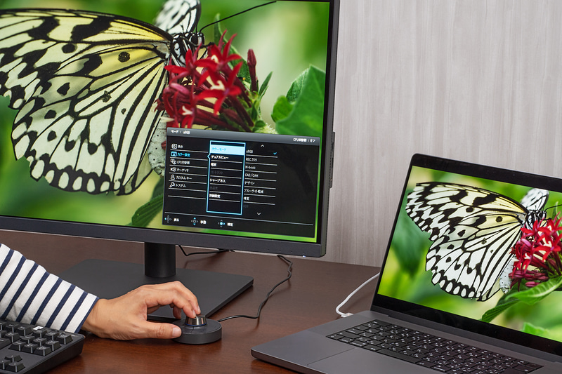 ダイヤルで素早くをメニュー切り換えられるのと、3つのショートカットキーに好きな機能を割り当てられるのが便利だ