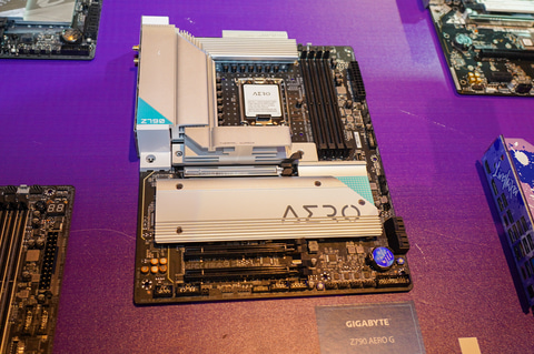 CPU13枚セット 4世代 TUF GAMING Z790-PLUS D4 ― 第13世代Raptor Lake-S CPU対応Z790