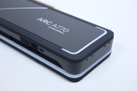 Intel Arc A770/A750 Limited Edition」ついに編集部に到着！写真で
