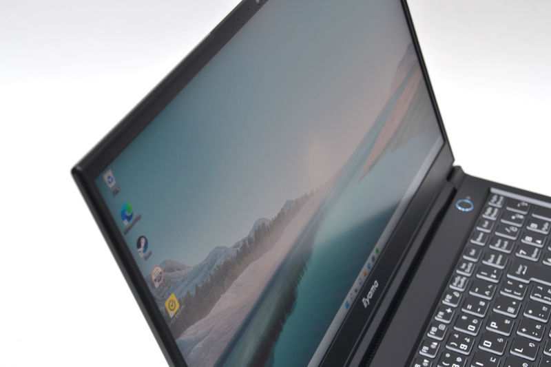 視野角も十分で色相変化も見られない