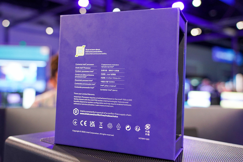 リテール版Core i9-13900Kのパッケージ