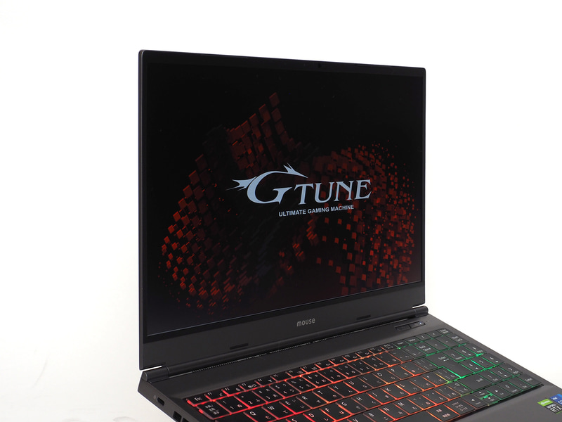 斜め浅い角度から見るとわずかに暗くなるように感じた