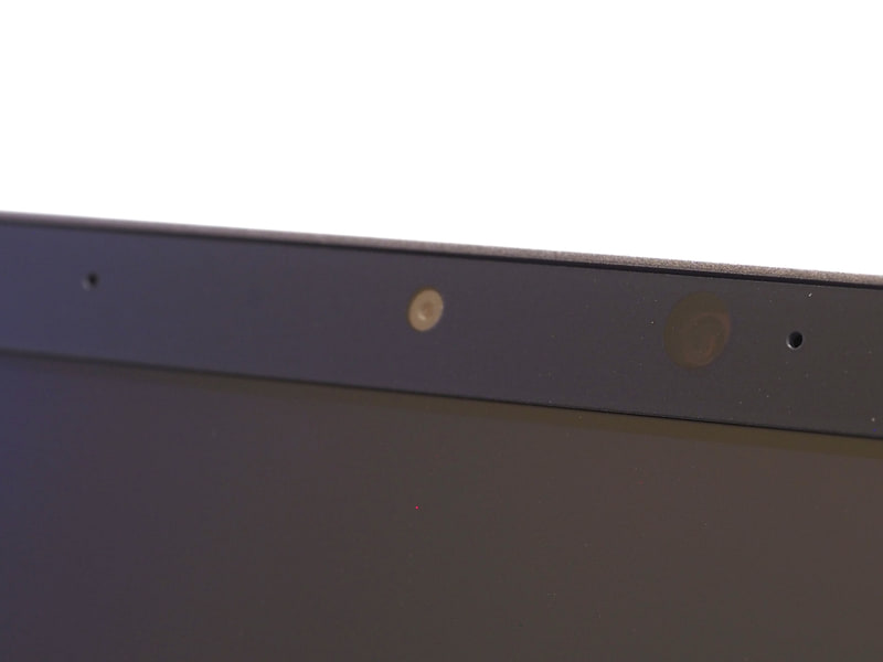 200万画素Webカメラを搭載。IRカメラも備える