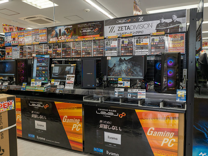 「ZETA DIVISION」や「父ノ背中」とのコラボPC