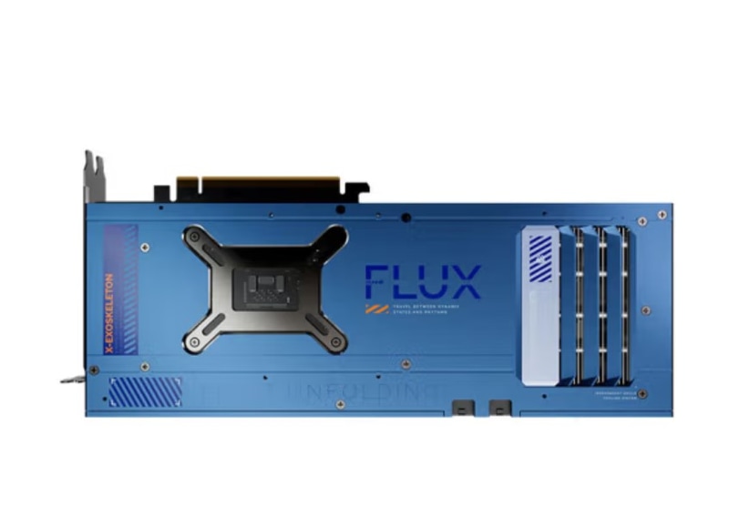 本体背面のバックプレートのデザインもかなり凝っている