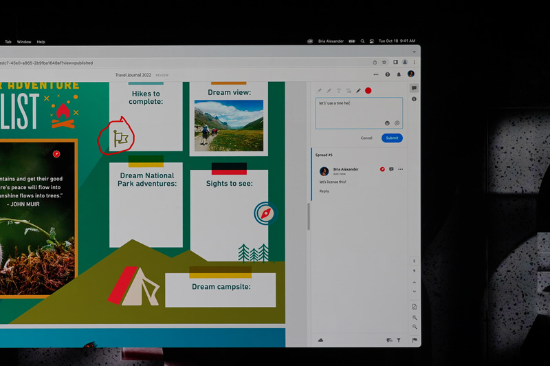 IllustratorのデータにWeb上から共同編集を行なっているところ