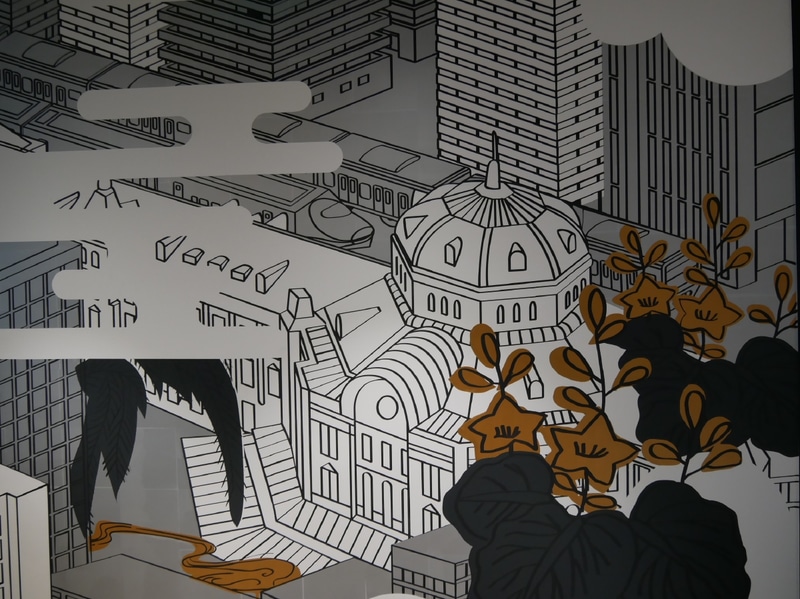 壁面には東京駅や新幹線などのデザインが施されている