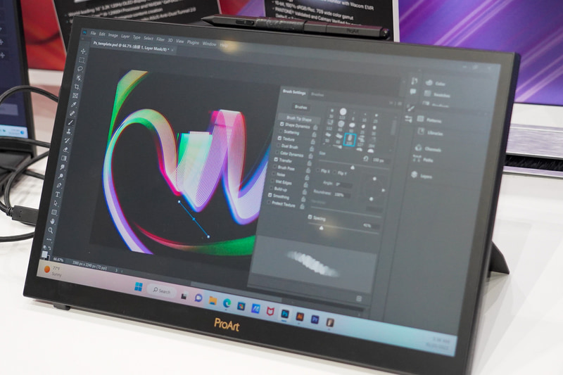ASUSが展示したProArt Display PA169CDV、15.6型4K IPSのモバイル液晶タブレット、ワコムEMRのProArtペンを採用