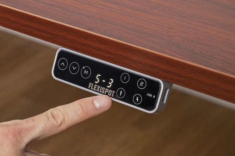 続いて右側にある4つのボタンのうちどれかを押せば、そのボタンに高さ設定を割り当てられる