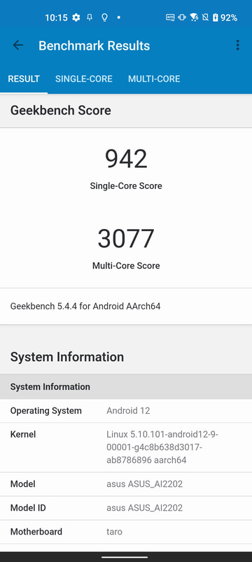 GeekBench 5(Single-core / Multi-core)。942 / 3,077