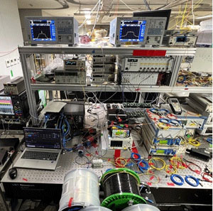 光コヒーレント伝送実験システム(出典: NICT)