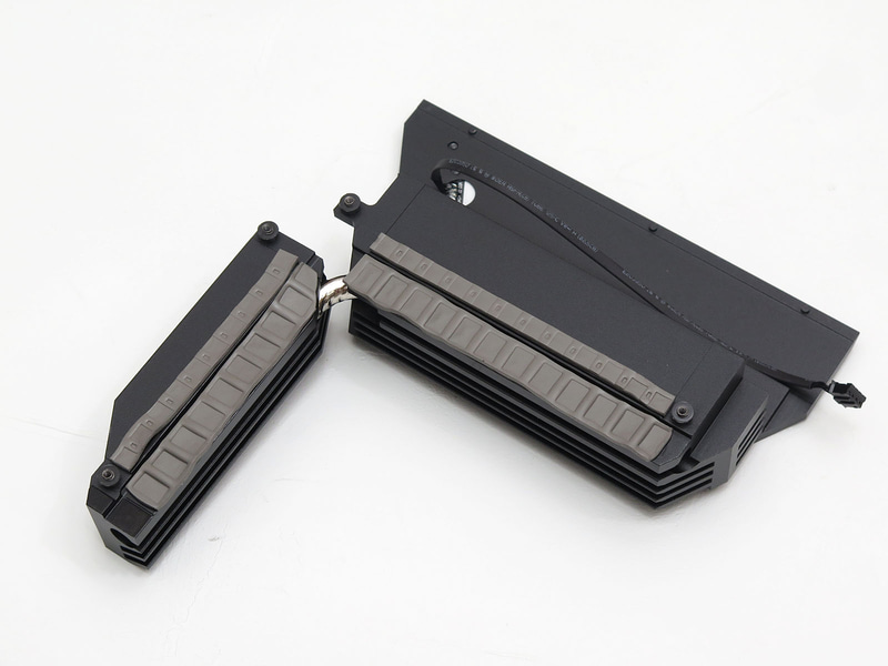 VRMヒートシンクはヒートパイプのみで、ファンは省かれた