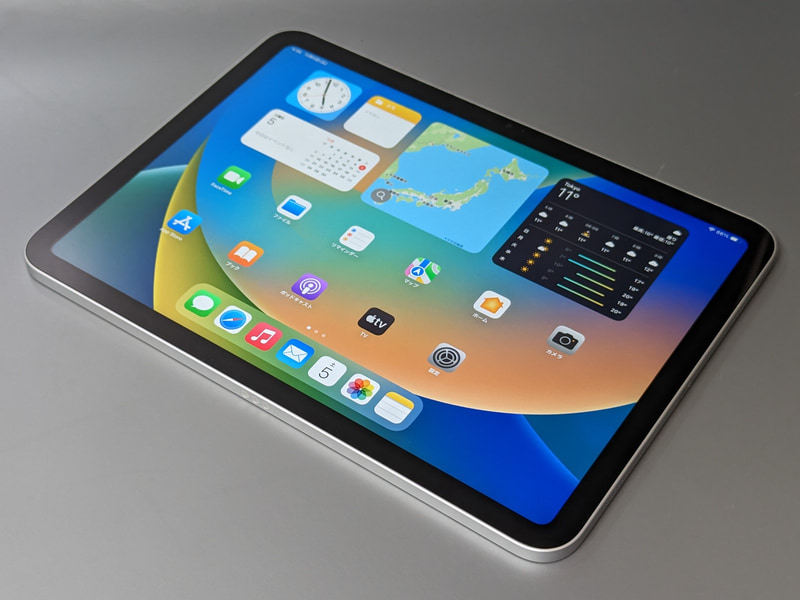 iPad AirやiPad Proと同様、上下左右のベゼル幅が均等な狭額縁デザインに改められた