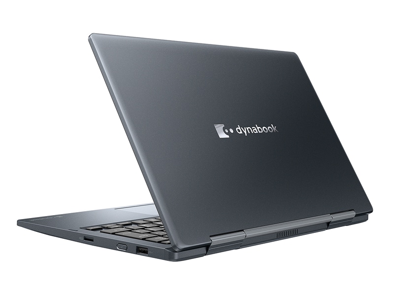 本体色はダークブルーに変更された