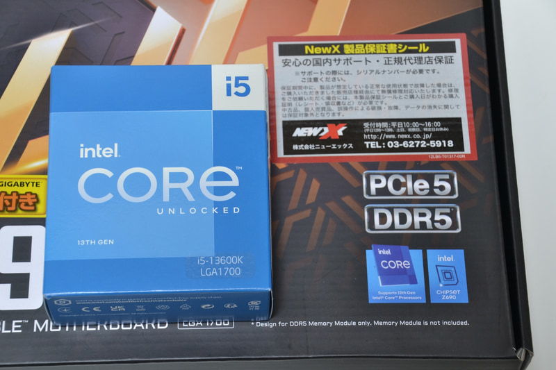 Core i5-13600KとZ690 UD。「Support 12th Gen Intel Core Processors」としか書かれておらず、第13世代Coreに関する記述はない
