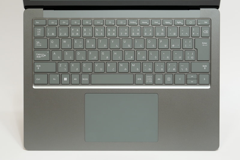 キーボードの仕様も従来同様。アイソレーションタイプの日本語キーボードを搭載する