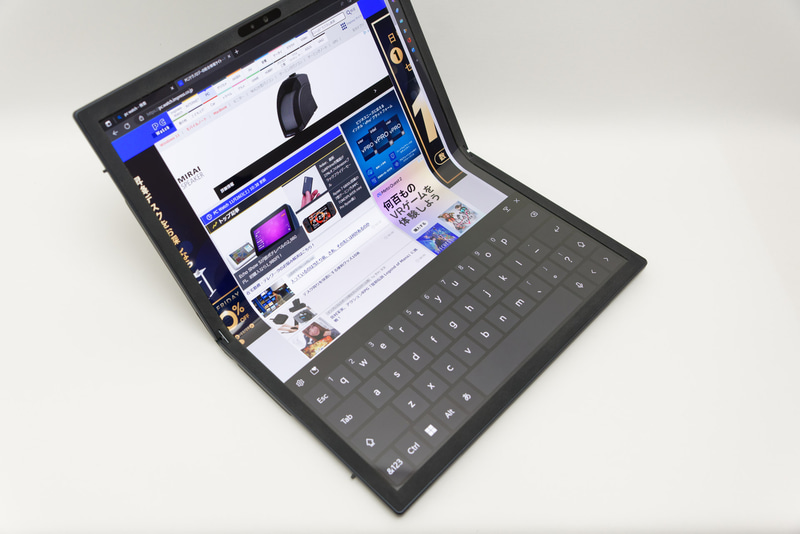 手前にタッチ キーボードを表示して文字入力するスタイル