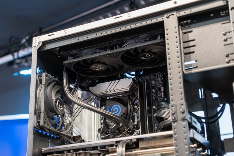 水冷構成も可能