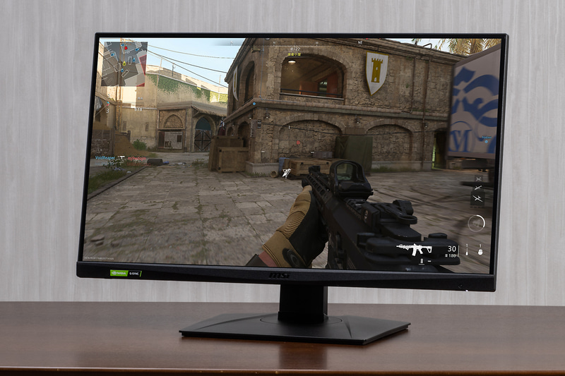 MSIの4K/144Hz対応の27.9型ゲーミング液晶「<a href="https://jp.msi.com/Monitor/Optix-MAG281URF" class="n" target="_blank">Optix MAG281URF</a>」。実売価格は7万7,000円前後