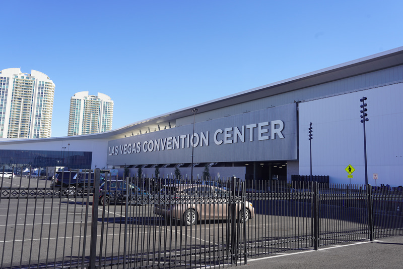 LVCCのウエストホール、60万平方フィート(約5万5,742平方m)の巨大ホールで、ほぼ自動車産業向けとして使用される(CES 2022で撮影)