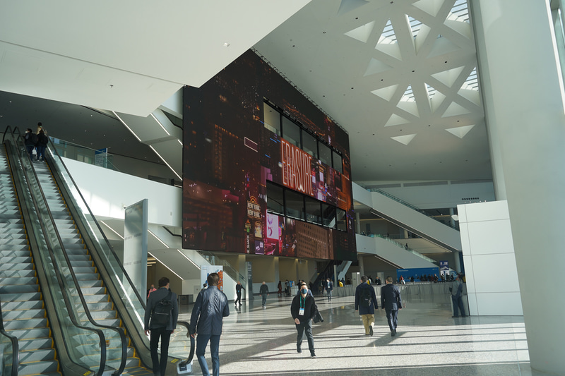 LVCCのウエストホール、60万平方フィート(約5万5,742平方m)の巨大ホールで、ほぼ自動車産業向けとして使用される(CES 2022で撮影)