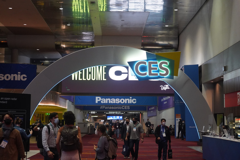 CES 2022は4万5,000人と例年に比べて3分の1だったが、来年は10万人超の参加者が見込まれている(CES 2022で撮影)