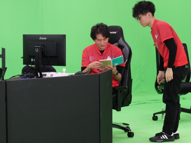 同じ場面の実際の会場での様子