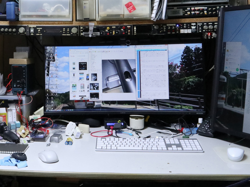 筆者が購入したアイリスオーヤマの34型モニター「ILD-ACW34WQHD」