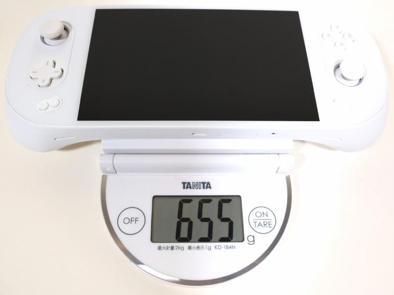 重量は実測で655g