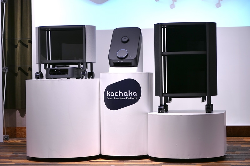 カチャカ本体とカチャカシェルフ