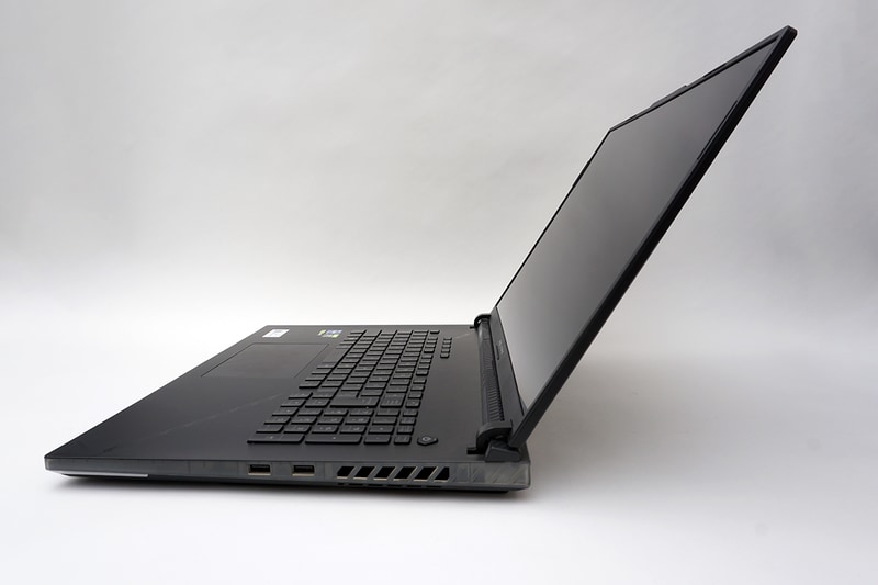 ディスプレイはここまで開く