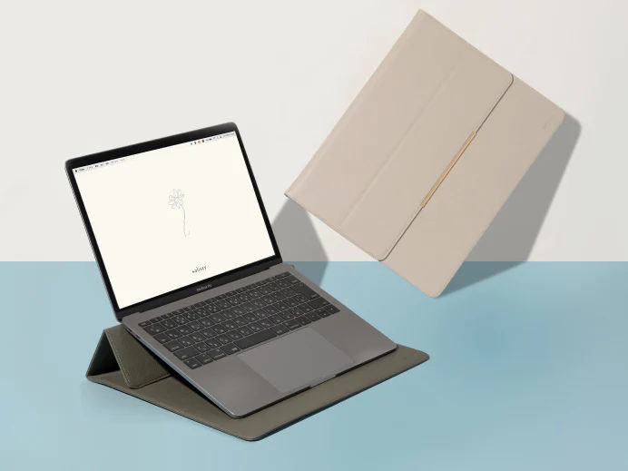 salistyスタンド機能付き PCケース