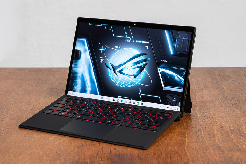 今回の試用機はGeForce RTX 4060 Laptop GPUを搭載する最上位モデル