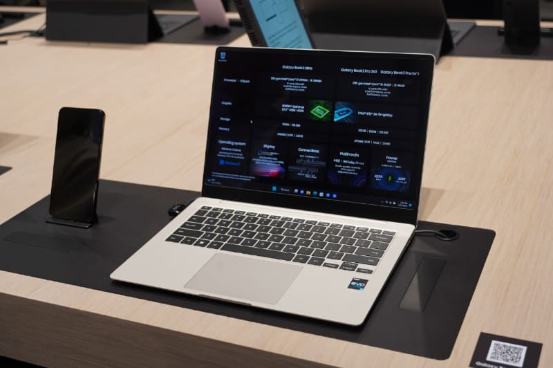 Galaxy Book3 Proの14型