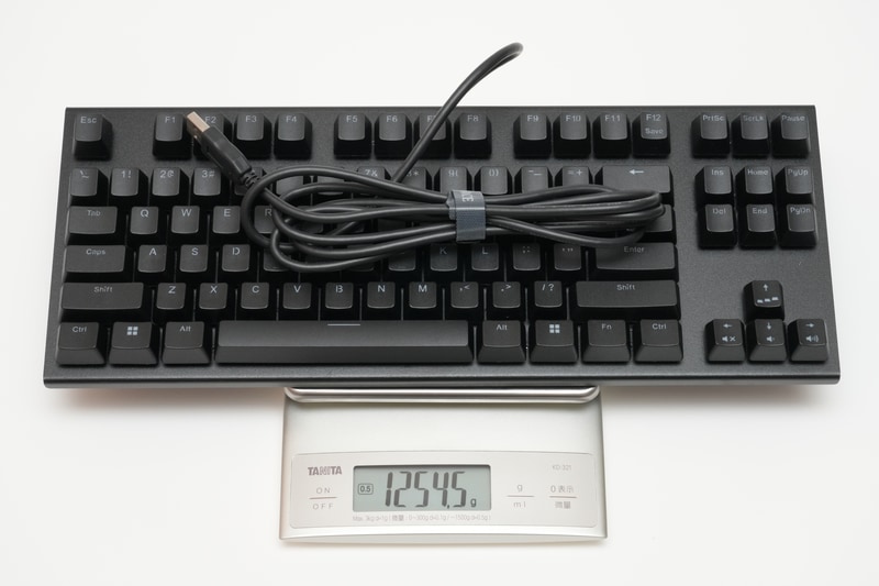 ケーブル込みの実測重量は1,254.5g