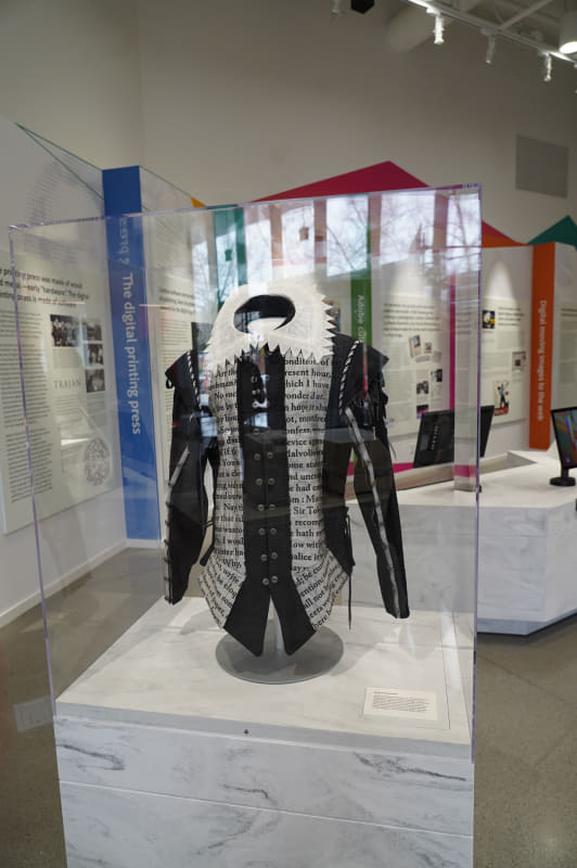 ラッセル・ブラウン氏の衣装