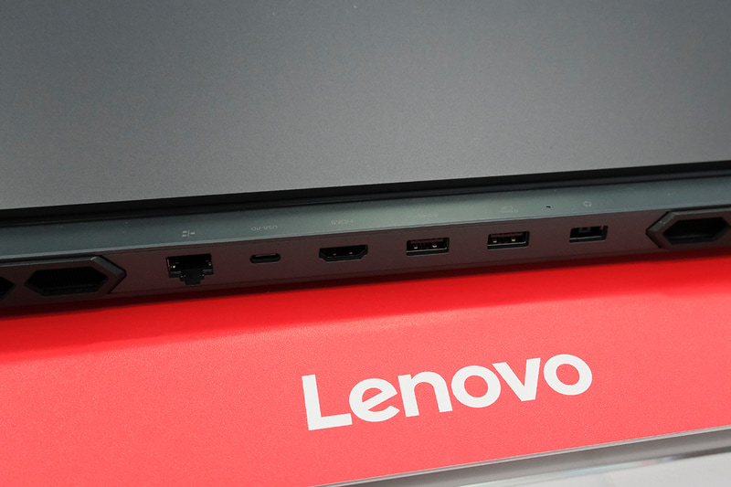 背面インターフェイス部