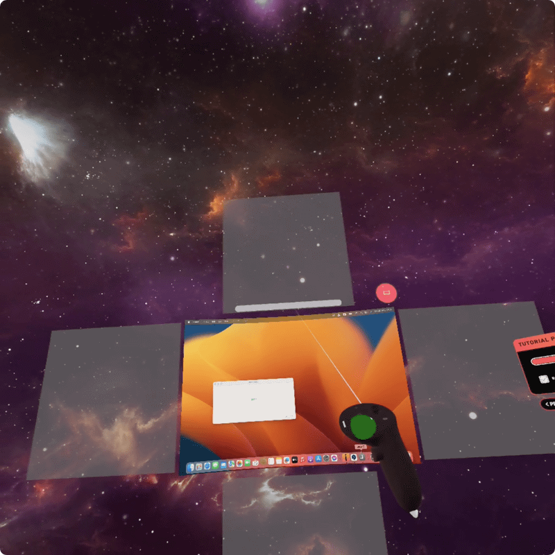 スクリーン上部の白いバーをインデックストリガーでホールドしたまま動かすと自由にスクリーンが動かせます。上下左右だけでなく前後にも移動できます。インデックストリガーのピンチ操作でスクリーンの拡大縮小もできます