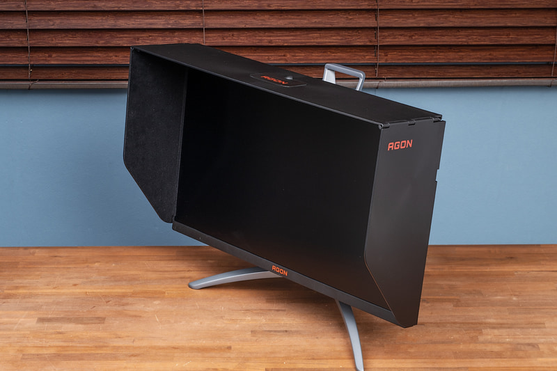 スクリーンシールドが標準付属する