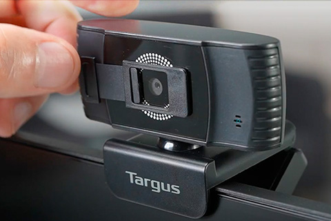 プライバシーシャッターを付属