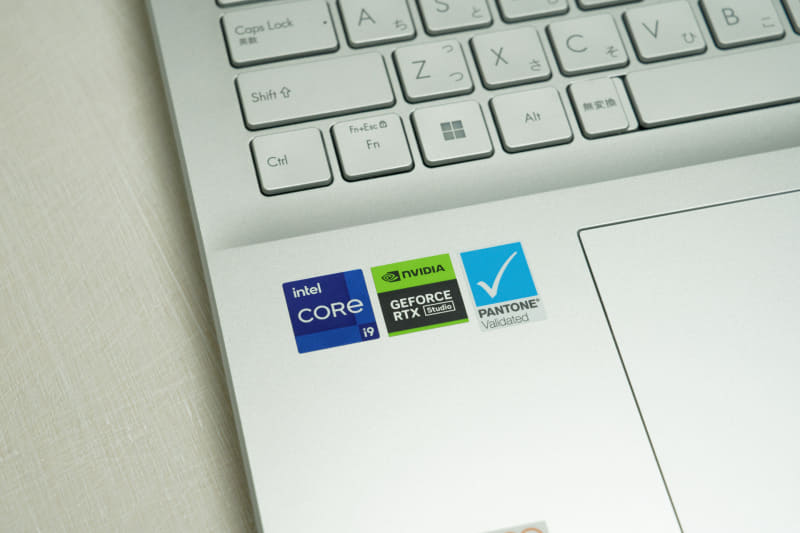 第13世代のCore i9とGeForce RTX 4060 Laptop GPUを搭載